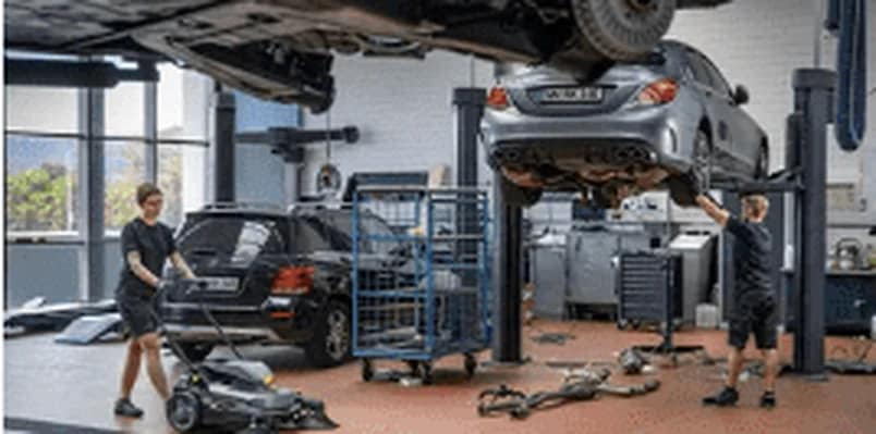 Automoción profesional atendida por SANROTEC